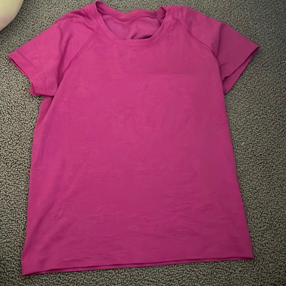 Lululemon size 6 t-shirt (sonic pink color)